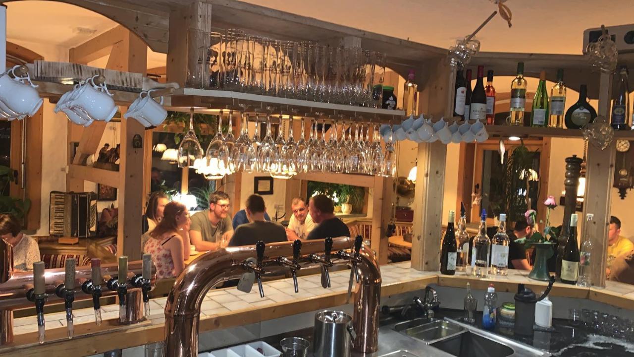 Hotel Alpenhof Markneukirchen Экстерьер фото