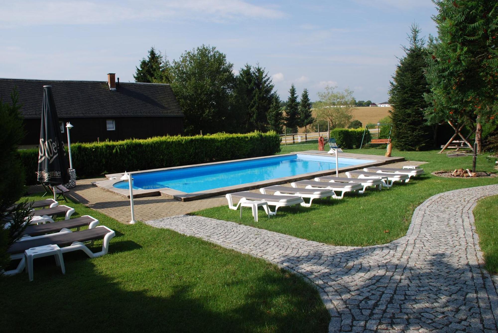 Hotel Alpenhof Markneukirchen Номер фото