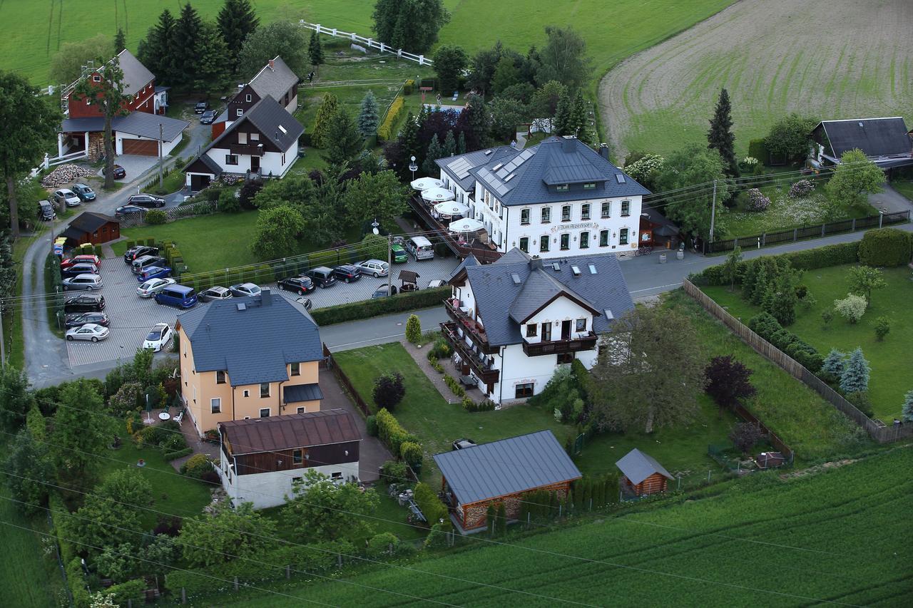 Hotel Alpenhof Markneukirchen Экстерьер фото