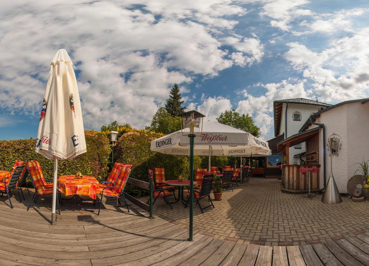 Hotel Alpenhof Markneukirchen Экстерьер фото